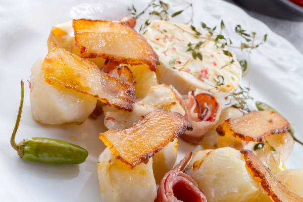 istock Jerusalem artichoke au gratin with ham and chili 1006058226