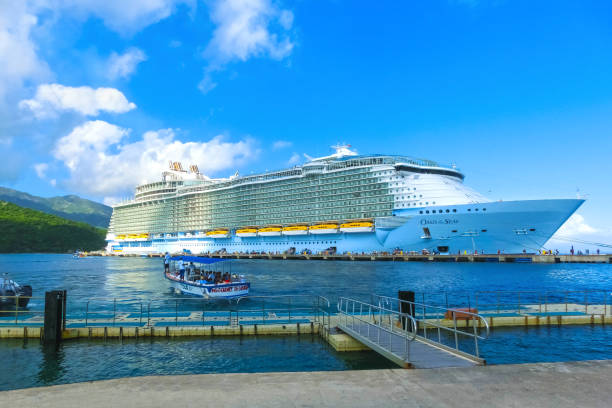 Royal Caribbean, Oasis of the Seas docked in Labadee, Haiti on May 1 2018 Labadee, Haiti - MAY 01, 2018: Royal Caribbean, Oasis of the Seas docked in Labadee, Haiti on May 1 2018. The second largest passenger ship ever constructed behind sister ship Allure of the Seas. citadel haiti photos stock pictures, royalty-free photos & images