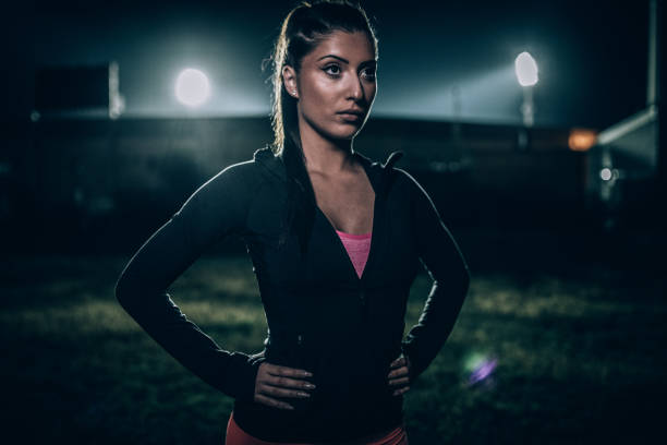 istock Young sporty woman 1006189620