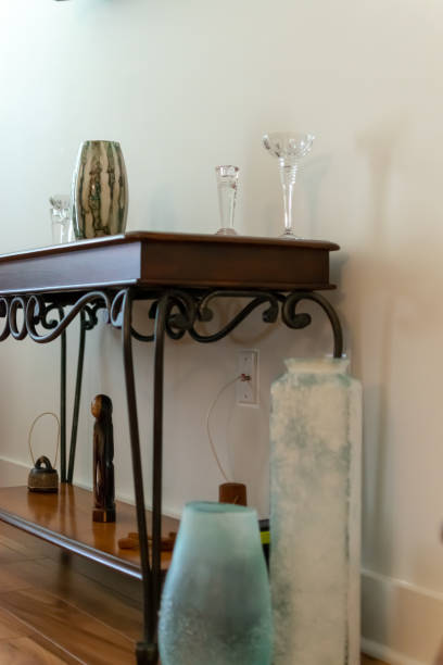istock Curio table and Vases in the Living Ro 1006229554