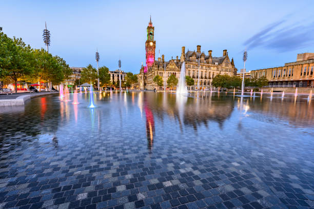 espelho piscina bradford - birmingham town hall uk city - fotografias e filmes do acervo