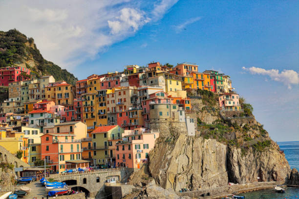 istock Manarola colorful streets overlooking scenic shoreline 1006331014