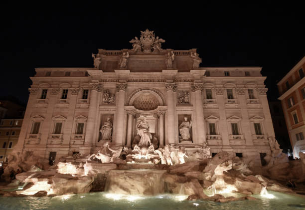 istock Trevi Fountain at Night 1006344062