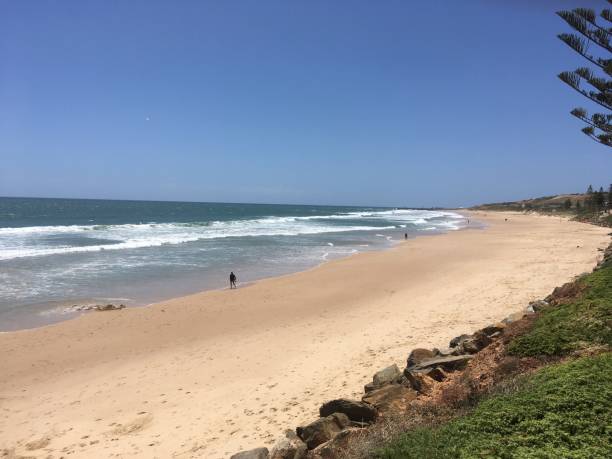 istock southern beach, adelaide australia 1006394094