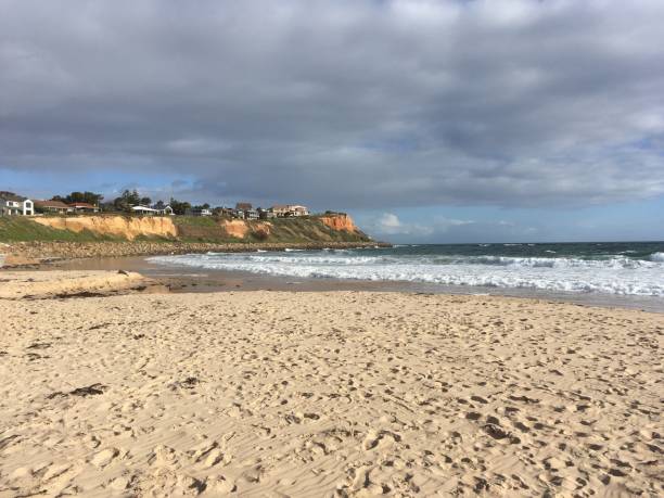 istock southern beach, adelaide australia 1006401972