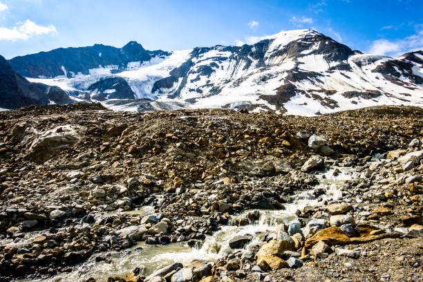 istock glacier at the kaunertal 1006423212