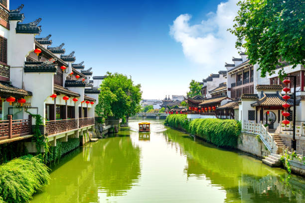 istock Nanjing Confucius Temple night view 1006468086