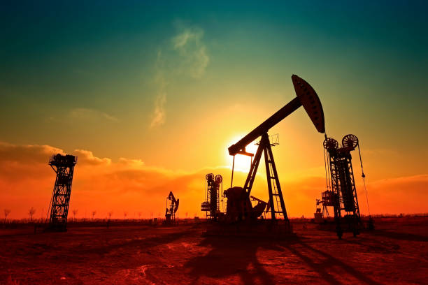 istock The oil pump, industrial equipment 1006481008