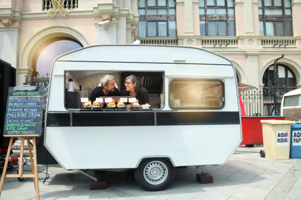 istock Owners food truck 1006503190