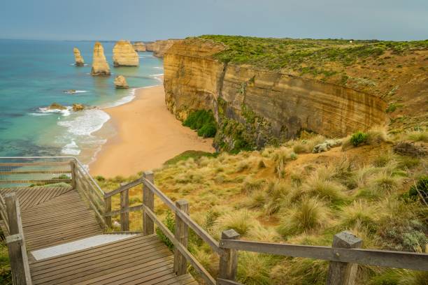 istock Castle Rock lookout on the Great Ocean Road 1006529028