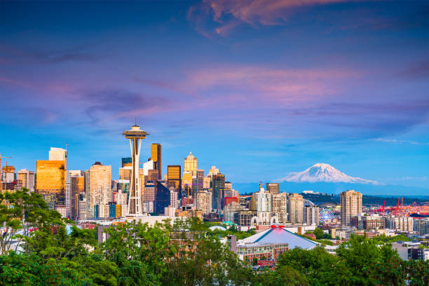 seattle, washington, usa skyline - seattle night skyline architecture and buildings foto e immagini stock