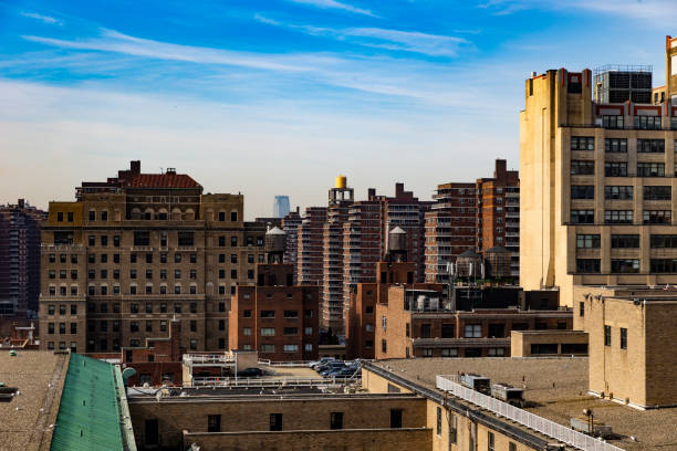 istock Side seeing in beautiful downtown New York City 1006674978