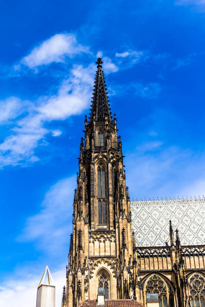 istock Famous St. Vitus Cathedral Prague, Czech Republic 1006677918