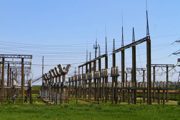 istock High-voltage electric power station lines and transformer blocks on a blue sky 1006682214