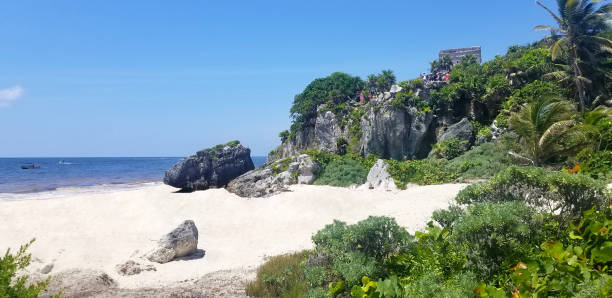 istock Beach front Mayan fortress ruins and temple near Tulum 1006695336