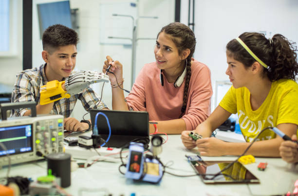 istock Love to leran about robotics 1006738782