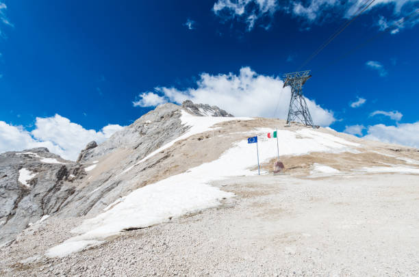istock Marmolada massif, Dolomiti, Itay 1006755620