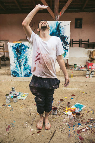 istock Artist on his job 1006759752