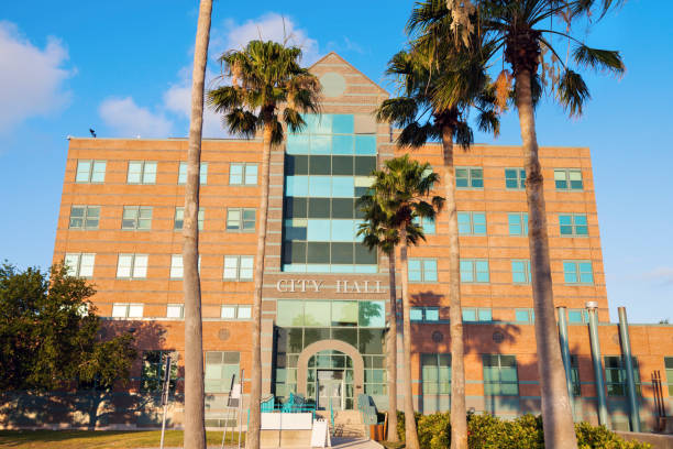 istock Corpus Christi City Hall 1006803194