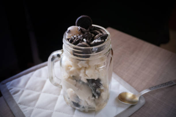 istock Almond ice-cream in mason jar 1006888724