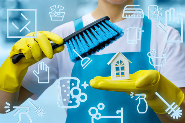 istock Cleaner ensures the cleaning in the house. 1006891620