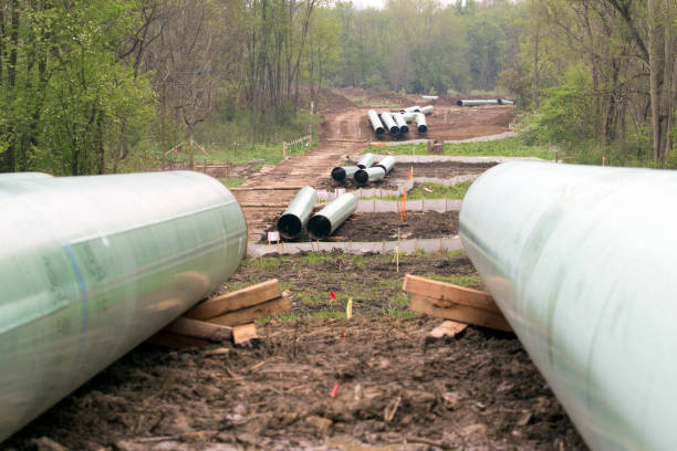 строительство трубопровода - pipeline gas construction nature стоковые фото и изображения