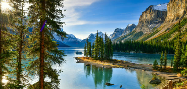 istock Maligne Lake, Jasper National Park,Canada 1007033506