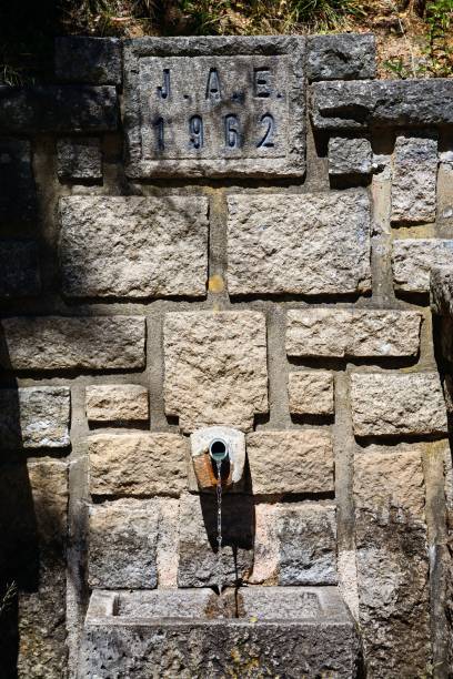 istock Stone drinking fountain, Monchique, Portugal. 1007172006