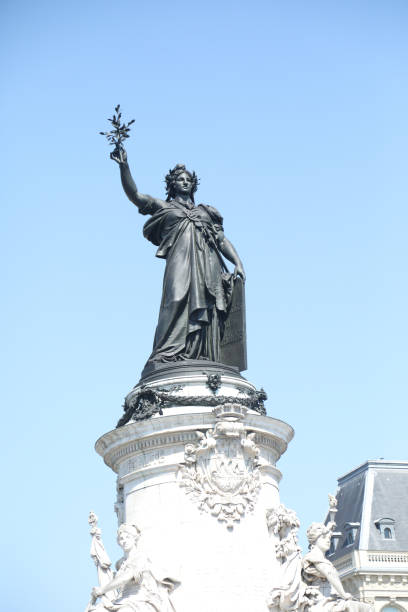 istock Famous Republique place in paris 1007193880
