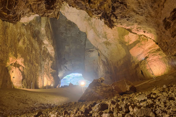 istock Deep inside view of cave of Chasm of Heaven 1007194872