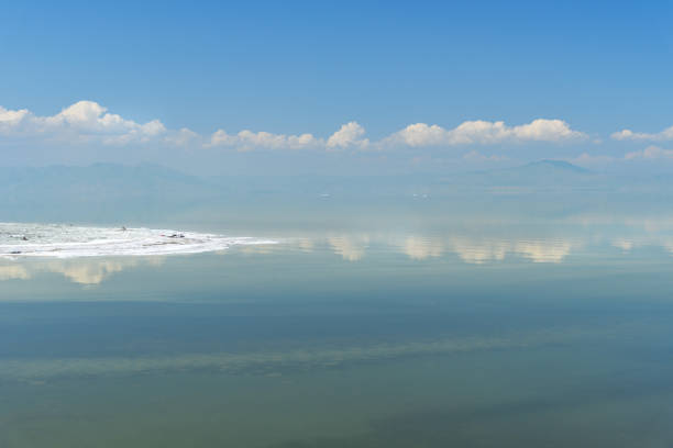 urmia salt lake. iran - lake urmia zdjęcia i obrazy z banku zdjęć