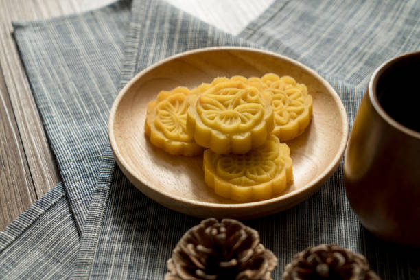 istock Chinese food, Mid-Autumn moon cake 1007281134