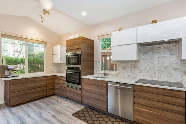 istock Contemporary kitchen design in a remodeled home. 1007286216