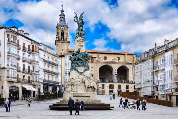 turismo en vitoria (españa) - álava fotografías e imágenes de stock