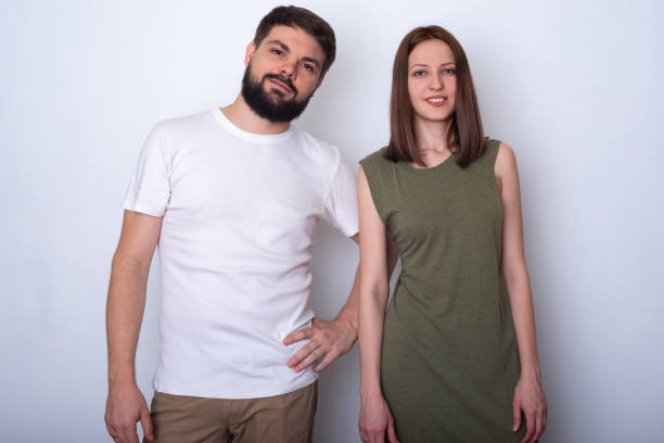istock Pleasant young couple in casual clothes 1007395196