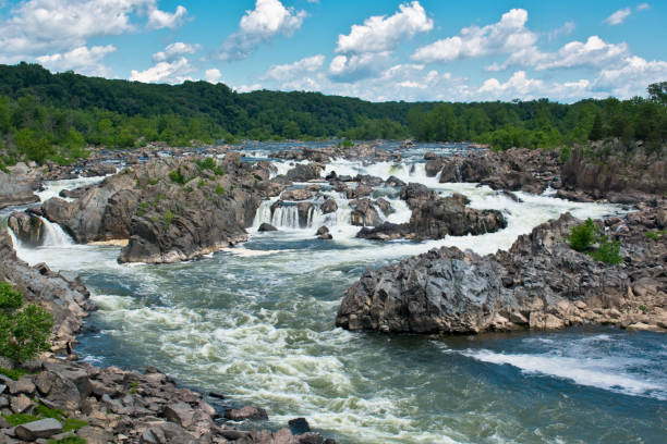 istock Great Falls National Park - Summer 2018 1007556784