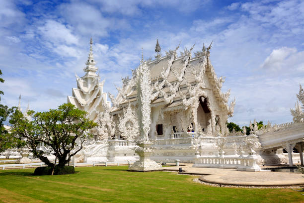 istock Chiang Rai, Thailand - White Temple - Wat Rong Khun 1007593490