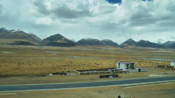 istock Mountain and land with old town look and clear scenery 1007621966