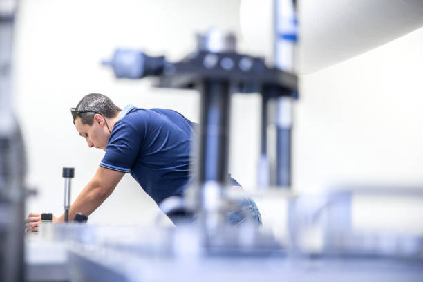 istock Adult Researcher Working With High Frequency Laser 1007669166