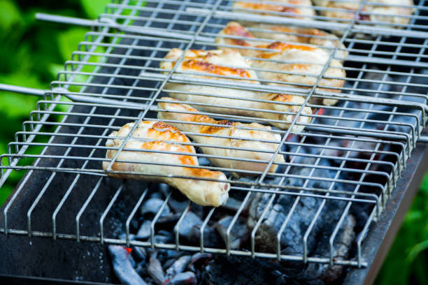 istock Grilled chicken legs in the backyard 1007776568