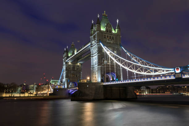 istock Tower Bridge at night in London 1007783056