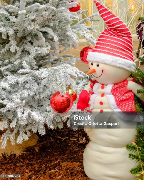 Smiling Snowman Stock Photo - Download Image Now - Advent, Alsace, Celebration Event
