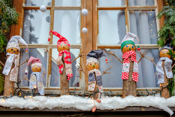 Funny wooden snowmen (Alsace, France)