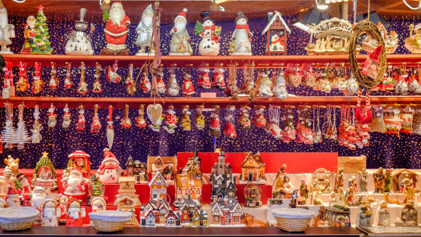 耶誕節在斯特拉斯堡老城的聖誕用品 (法國阿爾薩斯) - francia 個照片及圖片檔