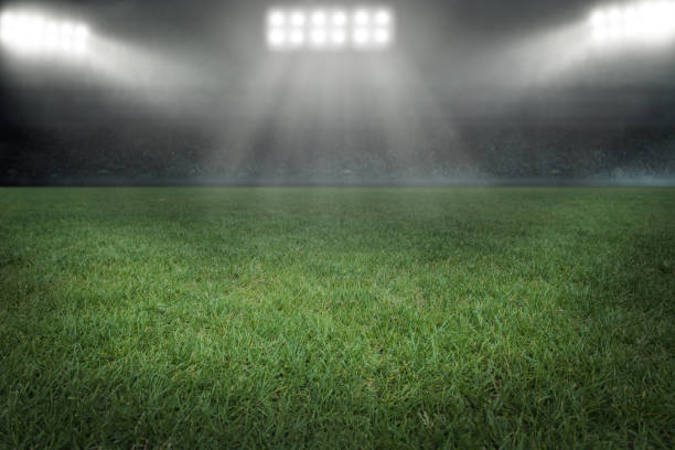 estadio de fútbol con reflector - playing field flash fotografías e imágenes de stock