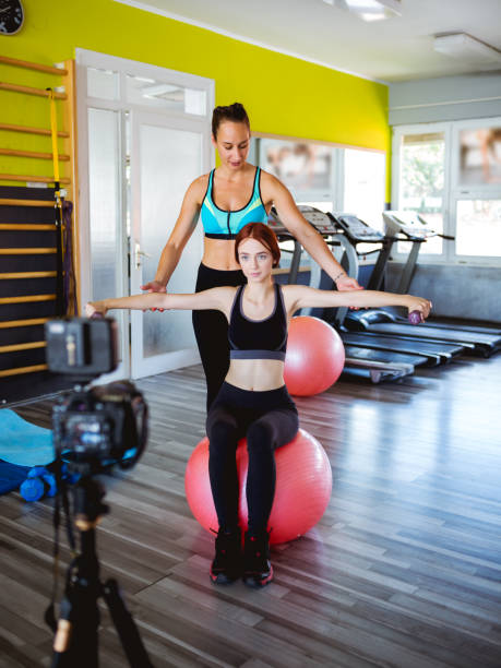 istock Athlete Blogger making a video 1007825386