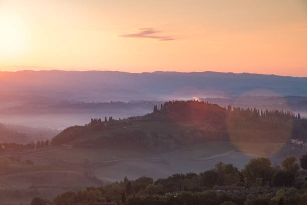 istock sunrise in Tuscany 1007839592