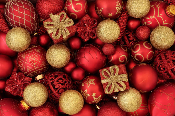 istock Red and Gold Christmas Decorations 1007961226