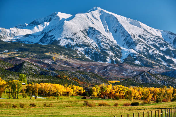istock Mount Sopris autumn landscape in Colorado 1007990676