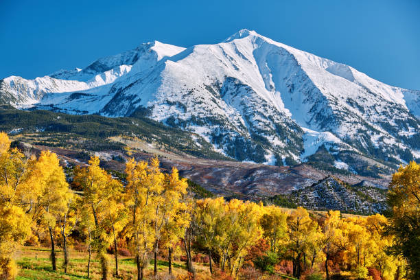 istock Mount Sopris autumn landscape in Colorado 1007990754